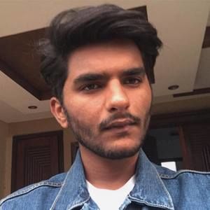 Meet your Posher, Saadee